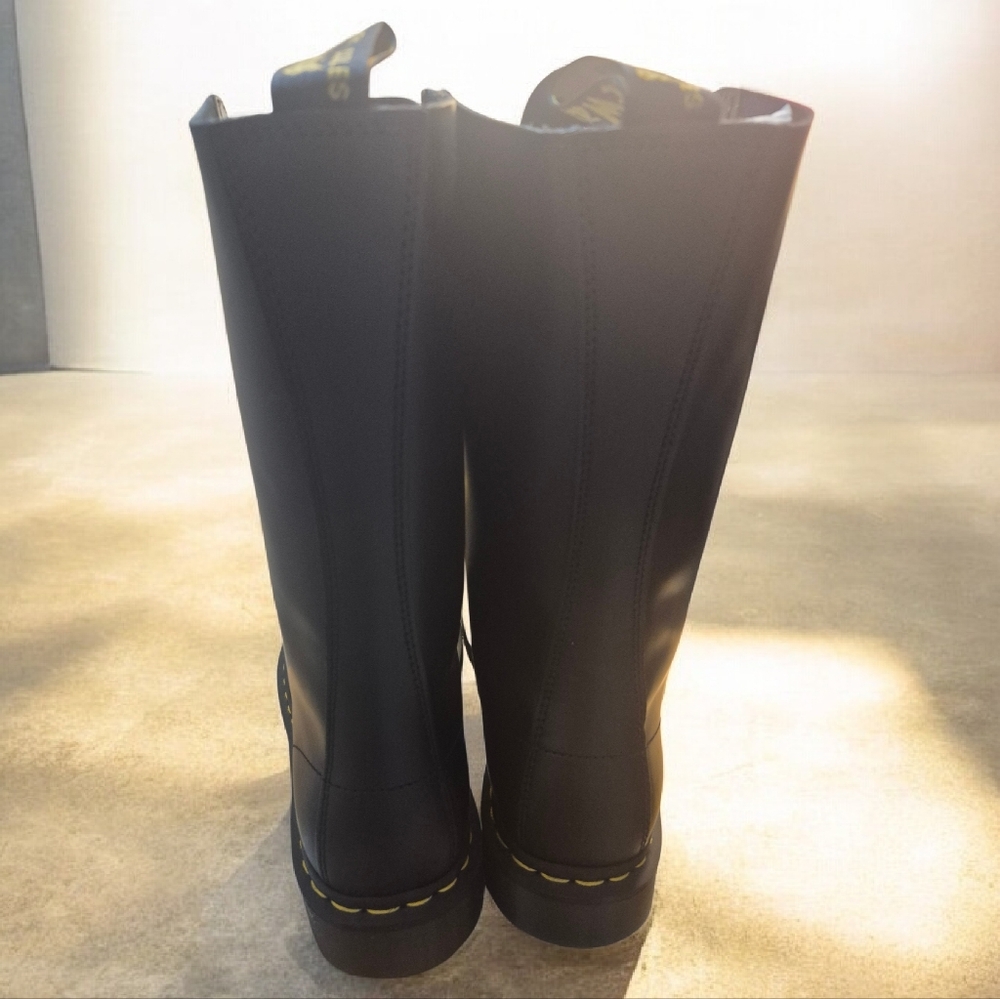 Doc Martens Black Leather Calf Lace-Up Boots, New no Box Grunge 90s Goth - Picture 4 of 7